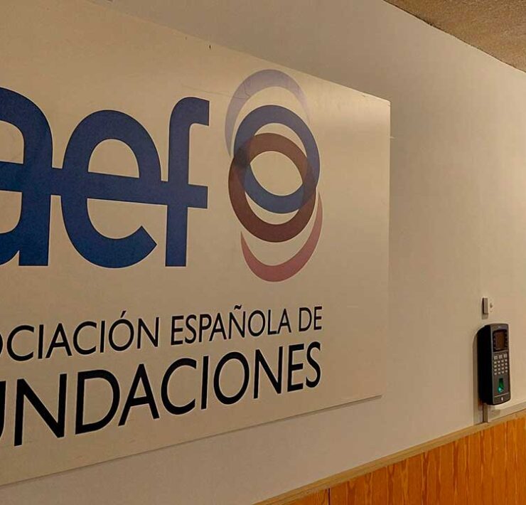 Microsoft y la Asociación Española de Fundaciones lanzan formación gratuita en inteligencia artificial para el tercer sector