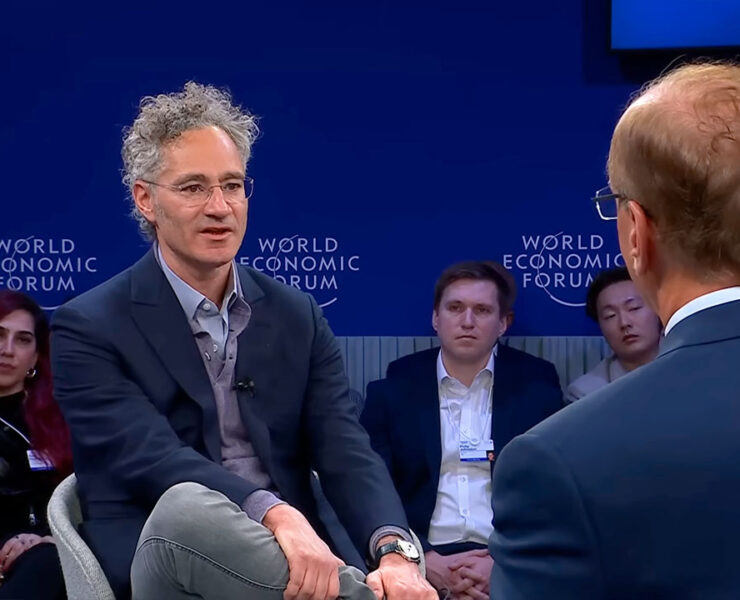 Alex Karp expone en Davos cómo la inteligencia artificial está poniendo a prueba a gobiernos y empresas