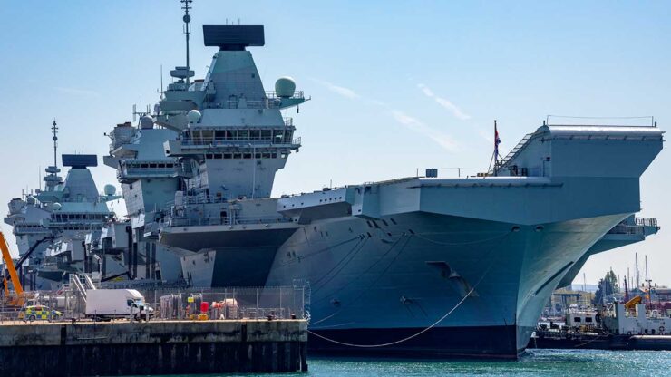 La Royal Navy integra inteligencia artificial a bordo de un portaaviones sin depender de la nube