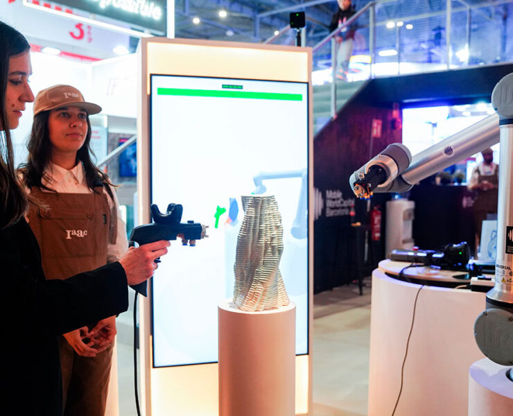 La IA y la robótica transforman la cerámica en el MWC 26