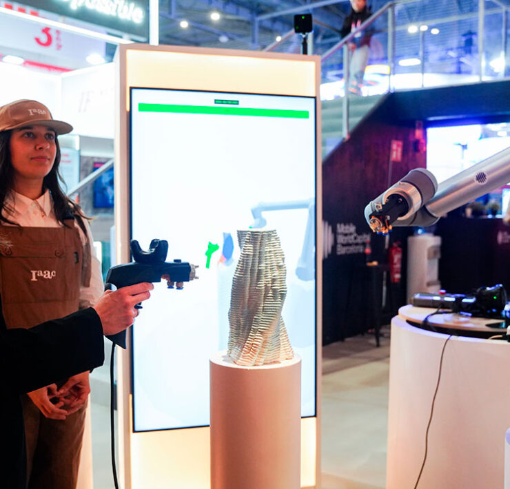 La IA y la robótica transforman la cerámica en el MWC 26