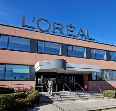 Fabrica L'Oreal Burgos - La Ecuación Digital