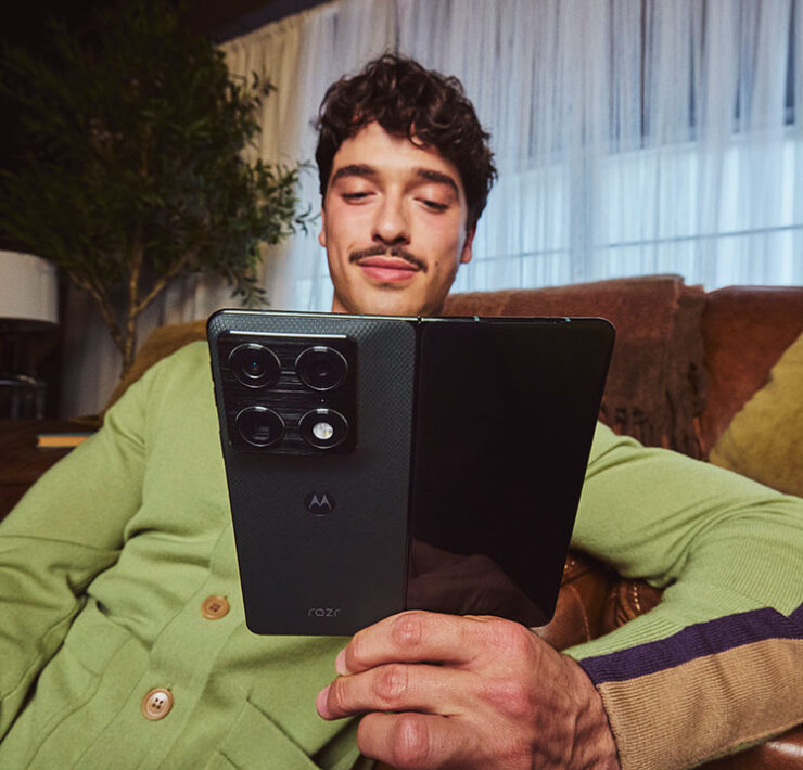 Motorola razr fold