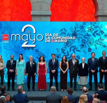 IBM recibe la Gran Cruz del Dos de Mayo en su centenario