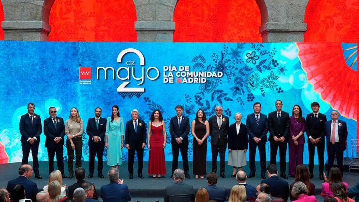 IBM recibe la Gran Cruz del Dos de Mayo en su centenario