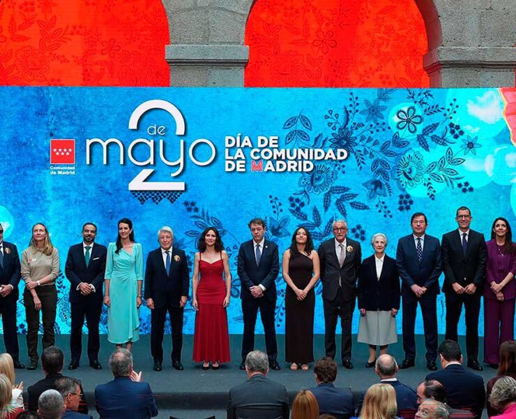 IBM recibe la Gran Cruz del Dos de Mayo en su centenario