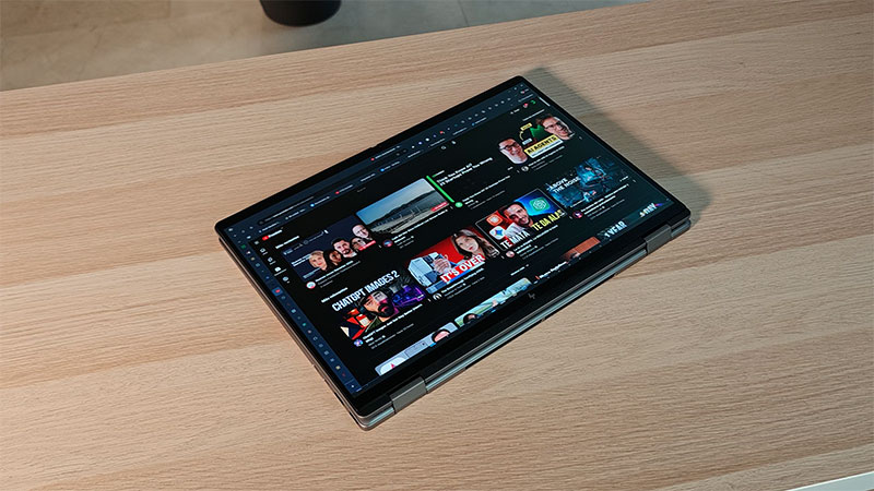 HP OmniBook X Flip 16