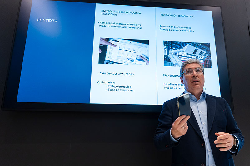 Presentación de CLAR, Cosentino