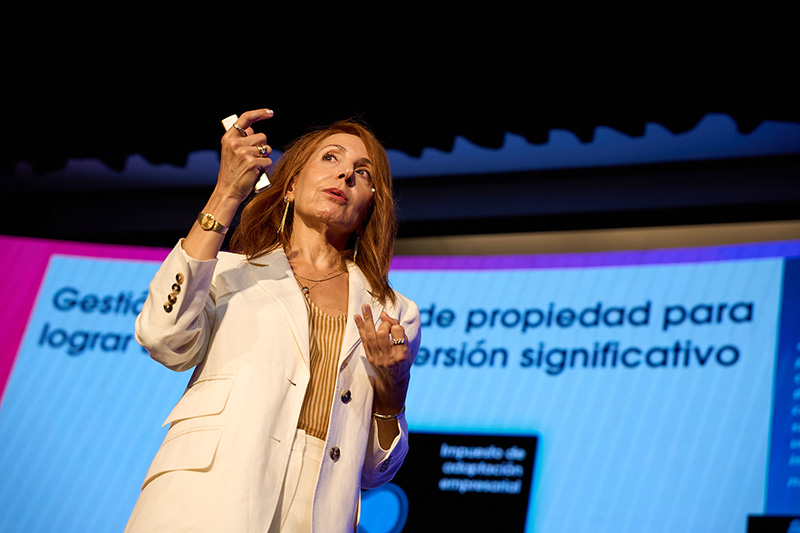 Ana Alonso, vicepresidenta senior y directora general de Europa Este y Mediterránea, Turquía, Israel y África de Salesforce