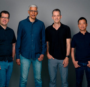 Discovery Loop, Jeff Dean, Sanjay Ghemawat, Quoc Le, y Oriol Vinyals