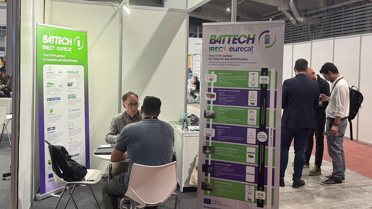 BATTECH valida un sistema híbrido de baterías