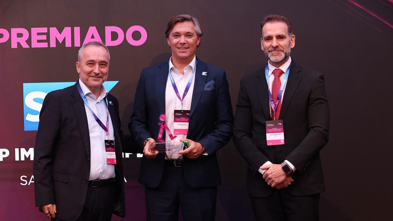 SAP vincula formación tecnológica y selección laboral en un programa que supera los 3.500 alumnos